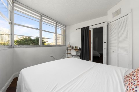 Купить кондоминиум в Майами, Флорида 2 спальни, 89.37м2, № 2048998 - фото 21