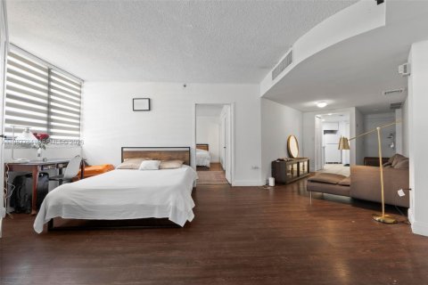Купить кондоминиум в Майами, Флорида 2 спальни, 89.37м2, № 2048998 - фото 15