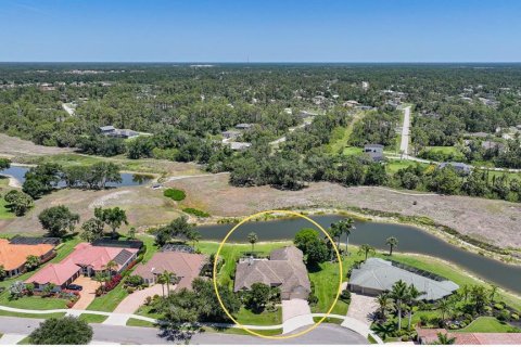 Villa ou maison à vendre à North Port, Floride: 4 chambres, 356.56 m2 № 1908133 - photo 3