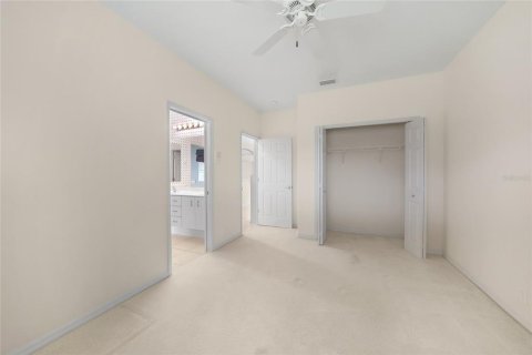 Villa ou maison à vendre à North Port, Floride: 4 chambres, 356.56 m2 № 1908133 - photo 23