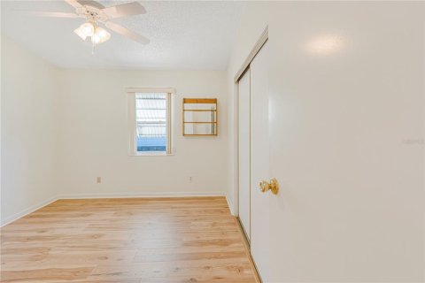 House in Lady Lake, Florida 2 bedrooms, 115.94 sq.m. № 1854534 - photo 20