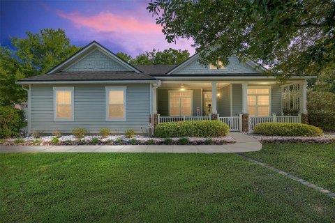 House in High Springs, Florida 4 bedrooms, 190.54 sq.m. № 1783193 - photo 2
