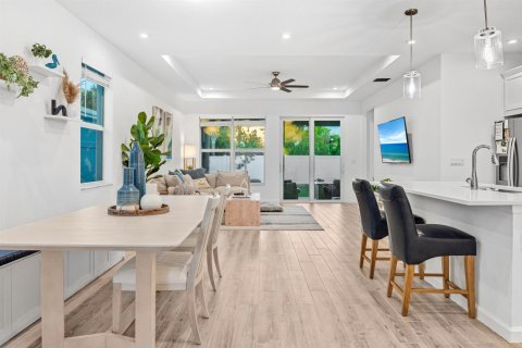 Villa ou maison à vendre à Port St. Lucie, Floride: 2 chambres, 160.16 m2 № 2087939 - photo 3