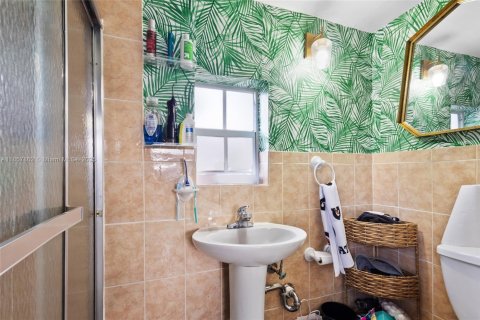 Купить виллу или дом в Окленд-Парк, Флорида 3 спальни, 175.59м2, № 1920056 - фото 22