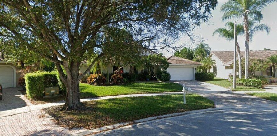 Casa en Plantation, Florida 4 dormitorios, 246.28 m2 № 1229282