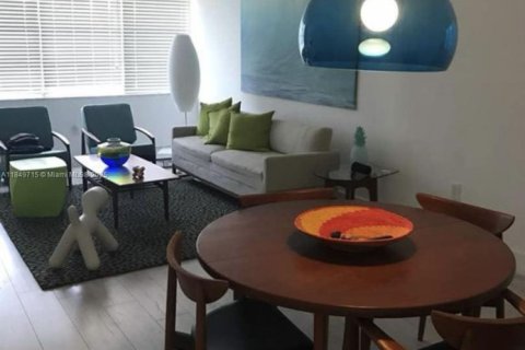 Copropriété à vendre à Miami Beach, Floride: 1 chambre, 67.82 m2 № 1852307 - photo 14