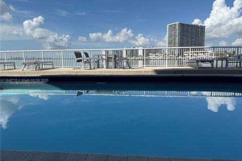 Copropriété à vendre à Miami Beach, Floride: 1 chambre, 67.82 m2 № 1852307 - photo 30