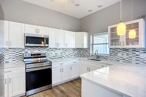 Adosado en alquiler en Bradenton, Florida, 3 dormitorios, 178 m2 № 1823010 - foto 15