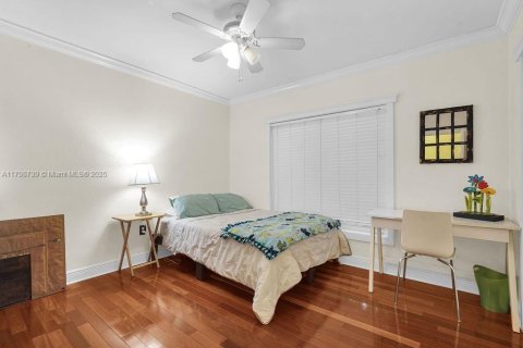 House in Pinecrest, Florida 5 bedrooms, 300.45 sq.m. № 1683582 - photo 19