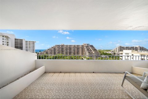 Condo in Key Biscayne, Florida, 2 bedrooms  № 1832436 - photo 11
