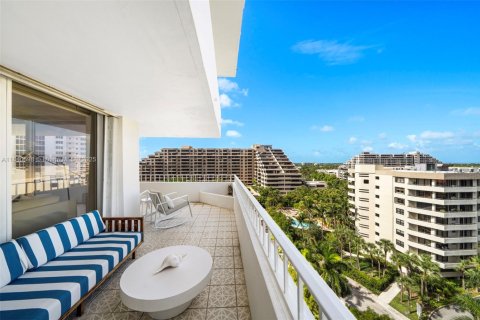 Condo in Key Biscayne, Florida, 2 bedrooms  № 1832436 - photo 1