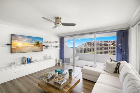 Condo in Key Biscayne, Florida, 2 bedrooms  № 1832436 - photo 4