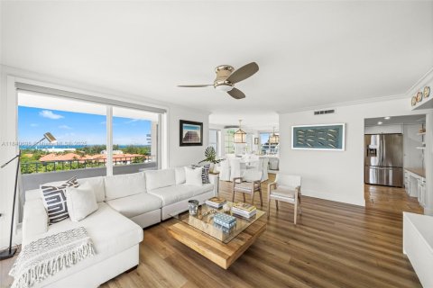 Condo in Key Biscayne, Florida, 2 bedrooms  № 1832436 - photo 3
