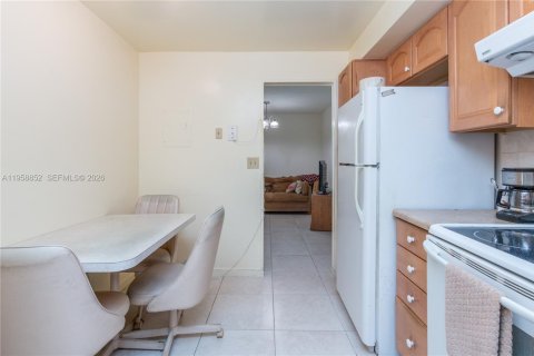 Купить кондоминиум в Авентура, Флорида 2 спальни, 106.19м2, № 2017573 - фото 22