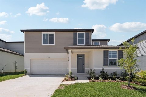 House in Dade City, Florida 4 bedrooms, 244.61 sq.m. № 2203194