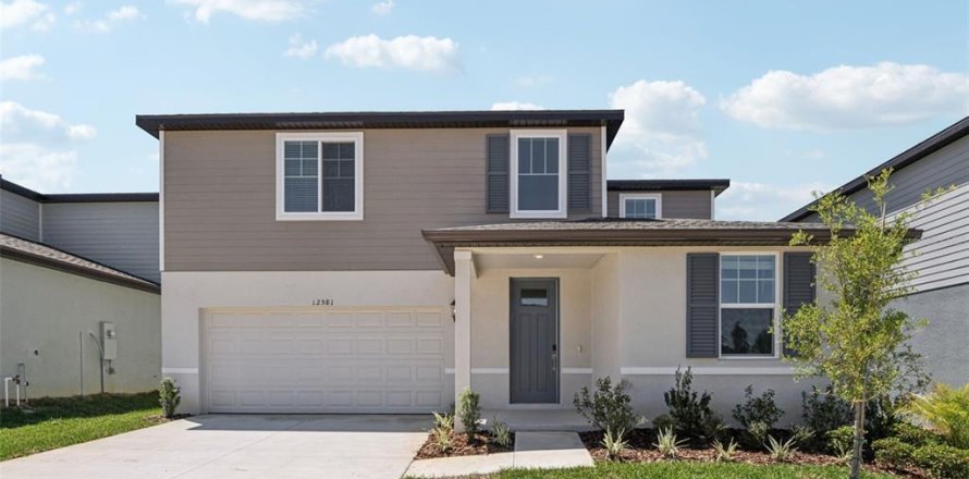 House in Dade City, Florida 4 bedrooms, 244.61 sq.m. № 2203194