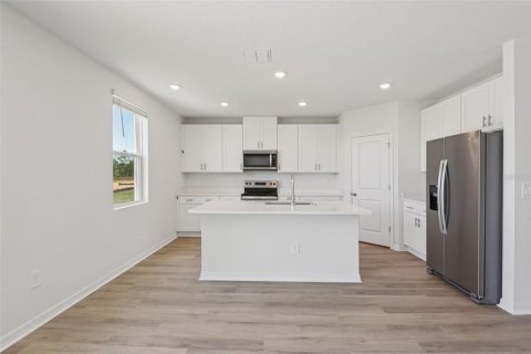 House in Dade City, Florida 4 bedrooms, 244.61 sq.m. № 2203194 - photo 10