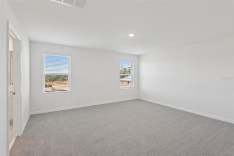 House in Dade City, Florida 4 bedrooms, 244.61 sq.m. № 2203194 - photo 23