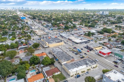 Immobilier commercial à vendre à Miami, Floride № 2082739 - photo 20