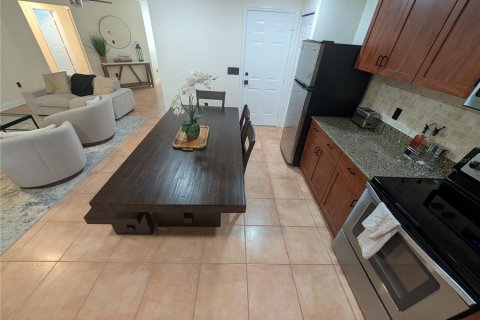 Casa en alquiler en Tampa, Florida, 3 dormitorios, 117.52 m2 № 1866567 - foto 14