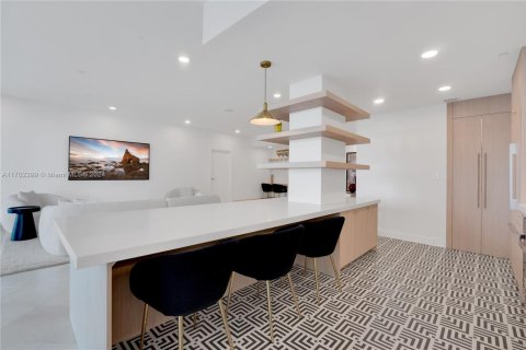 Condominio en venta en Bal Harbour, Florida, 2 dormitorios, 205.31 m2 № 1812168 - foto 14