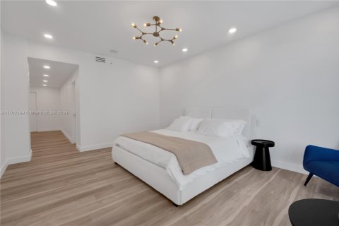 Condominio en venta en Bal Harbour, Florida, 2 dormitorios, 205.31 m2 № 1812168 - foto 20