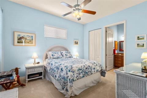House in Venice, Florida 3 bedrooms, 205.78 sq.m. № 2410228 - photo 25