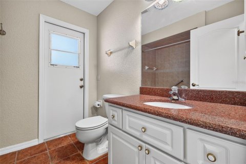House in Port Charlotte, Florida 4 bedrooms, 242.66 sq.m. № 2197645 - photo 28