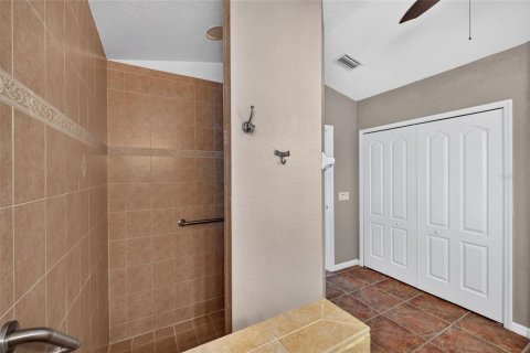 House in Port Charlotte, Florida 4 bedrooms, 242.66 sq.m. № 2197645 - photo 29