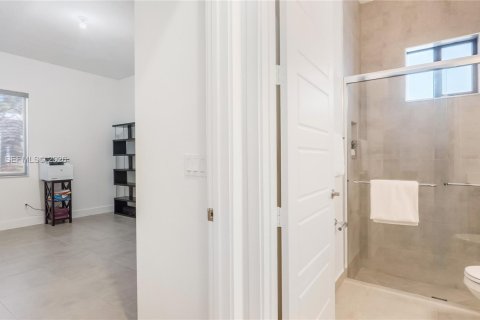 Casa en venta en Parkland, Florida, 5 dormitorios, 319.86 m2 № 2010544 - foto 18