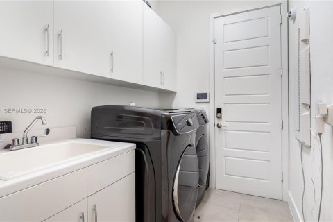 Casa en venta en Parkland, Florida, 5 dormitorios, 319.86 m2 № 2010544 - foto 24