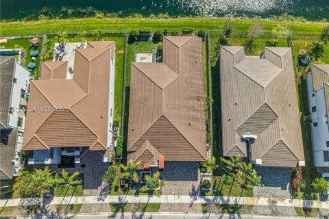 Casa en venta en Parkland, Florida, 5 dormitorios, 319.86 m2 № 2010544 - foto 5