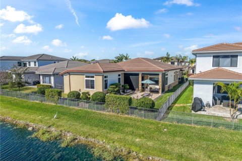 Casa en venta en Parkland, Florida, 5 dormitorios, 319.86 m2 № 2010544 - foto 7