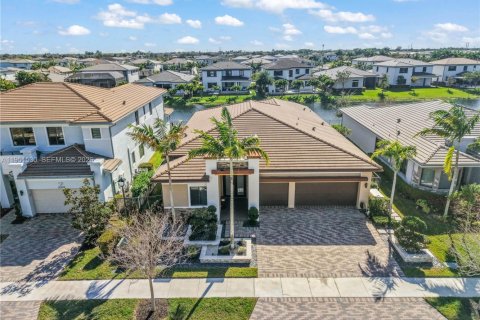 Casa en venta en Parkland, Florida, 5 dormitorios, 319.86 m2 № 2010544 - foto 2