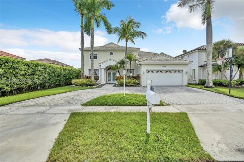 House in Boca Raton, Florida 5 bedrooms, 268.49 sq.m. № 2009866