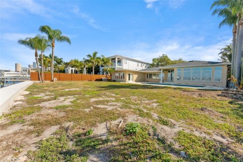 Villa ou maison à vendre à Tampa, Floride: 4 chambres, 300.63 m2 № 2142429 - photo 23