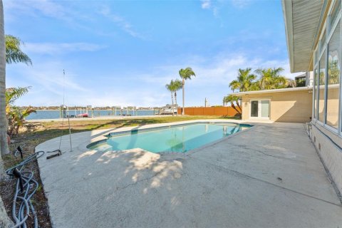 Villa ou maison à vendre à Tampa, Floride: 4 chambres, 300.63 m2 № 2142429 - photo 28