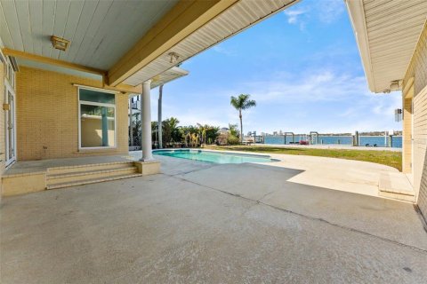 Villa ou maison à vendre à Tampa, Floride: 4 chambres, 300.63 m2 № 2142429 - photo 26
