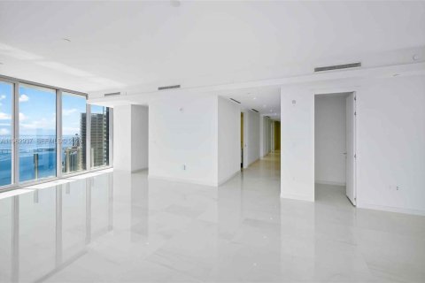 Copropriété à louer à Miami, Floride: 4 chambres, 313.55 m2 № 2049609 - photo 10