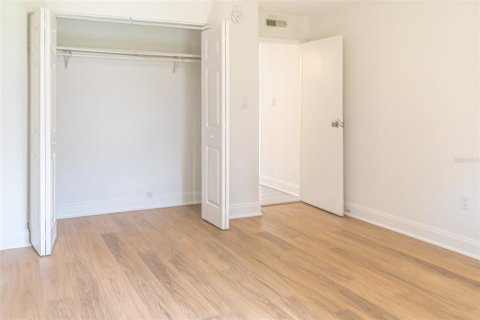 Condo in Clearwater, Florida, 2 bedrooms № 2233062 - photo 9