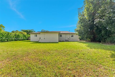 Villa ou maison à vendre à Miami, Floride: 3 chambres, 149.94 m2 № 1975638 - photo 21