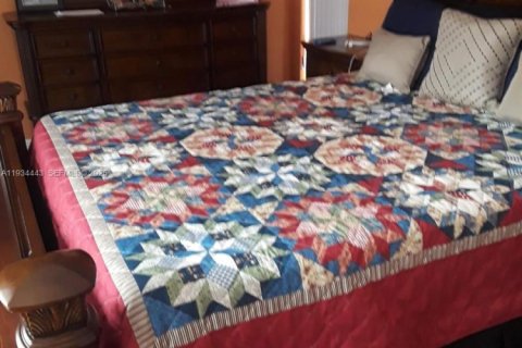 Снять в аренду виллу или дом в Норт-Лодердейл, Флорида 2 спальни, 95.88м2, № 1992565 - фото 4