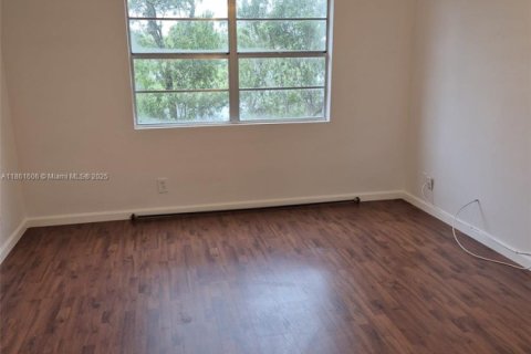 Adosado en venta en Sunrise, Florida, 2 dormitorios, 90.12 m2 № 1892260 - foto 5