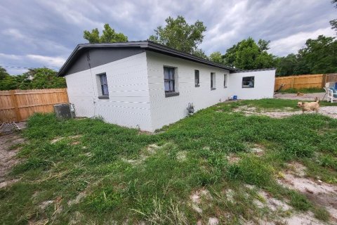 House in Mount Dora, Florida 3 bedrooms, 113.71 sq.m. № 1885274 - photo 3