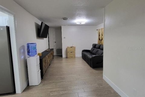 House in Mount Dora, Florida 3 bedrooms, 113.71 sq.m. № 1885274 - photo 5