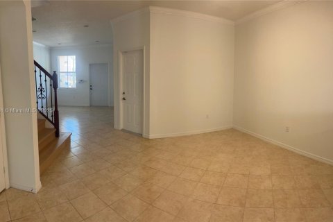 Touwnhouse à louer à Miami, Floride: 3 chambres, 166.57 m2 № 1939033 - photo 6