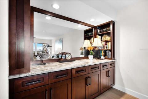 Copropriété à vendre à Bradenton, Floride: 2 chambres, 202.81 m2 № 2120287 - photo 5