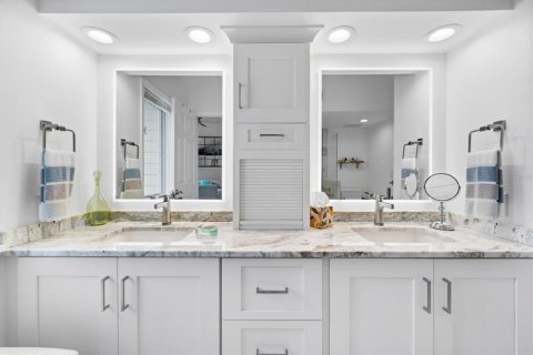 Copropriété à vendre à Bradenton, Floride: 2 chambres, 202.81 m2 № 2120287 - photo 18