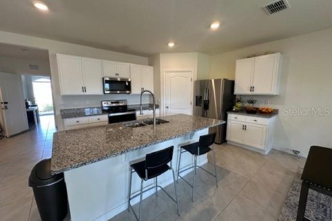House in Haines City, Florida 4 bedrooms, 173.45 sq.m. № 1662713 - photo 22