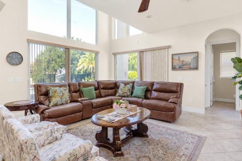 House in Windermere, Florida 6 bedrooms, 586.03 sq.m. № 2210402 - photo 18